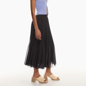HP✨Aritzia twirl midi skirt XS black NWOT